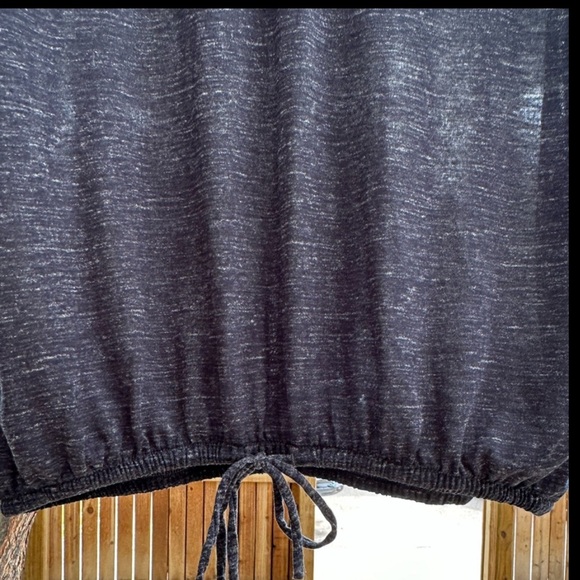 GAP Charcoal Gray 3/4 Sleeve V Neck Slouchy tie waist Top Shirt Medium - Picture 12 of 16